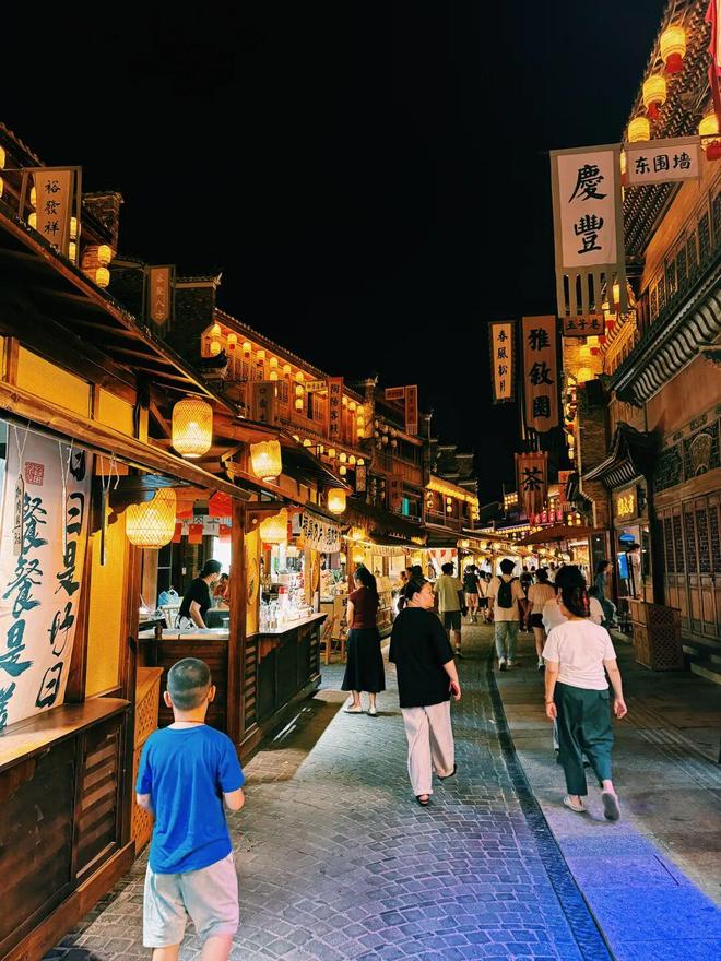 国庆民宿的是新能源汽车AG真人游戏地址打败(图6) 国庆民宿的是新能源汽车AG真人游戏地址打败(图6)